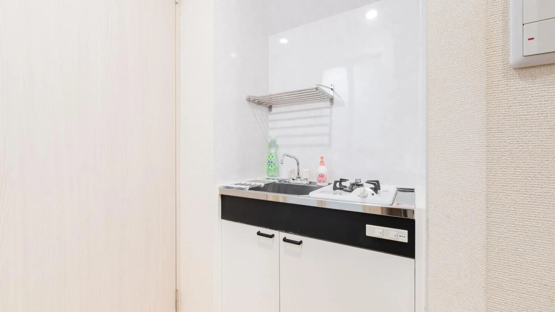 Shinjuku/Shin-Okubo Sta 2Min Walk/Kabukicho 5 Min Apartment Tokyo 0*,  Japan